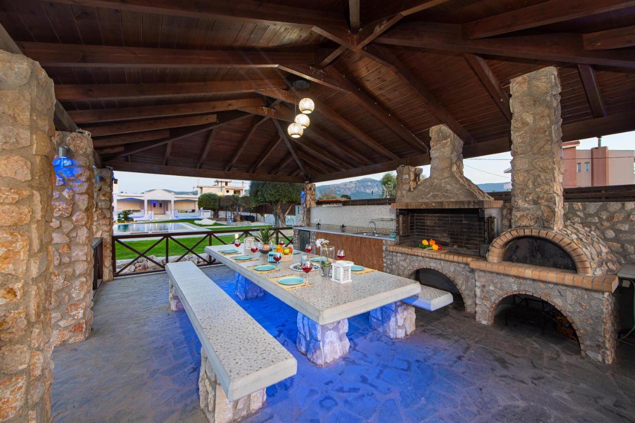 Marble Pool Villa Pastida ภายนอก รูปภาพ
